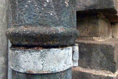 rust on a cast iron stack joint, dry